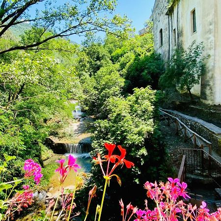 Campagna Waterfalls View Suites Экстерьер фото