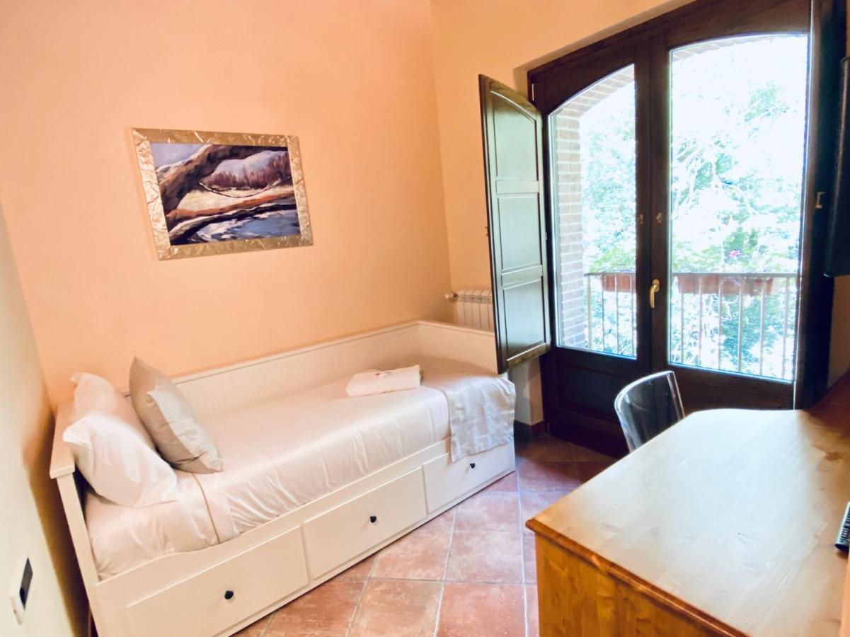 Campagna Waterfalls View Suites Экстерьер фото