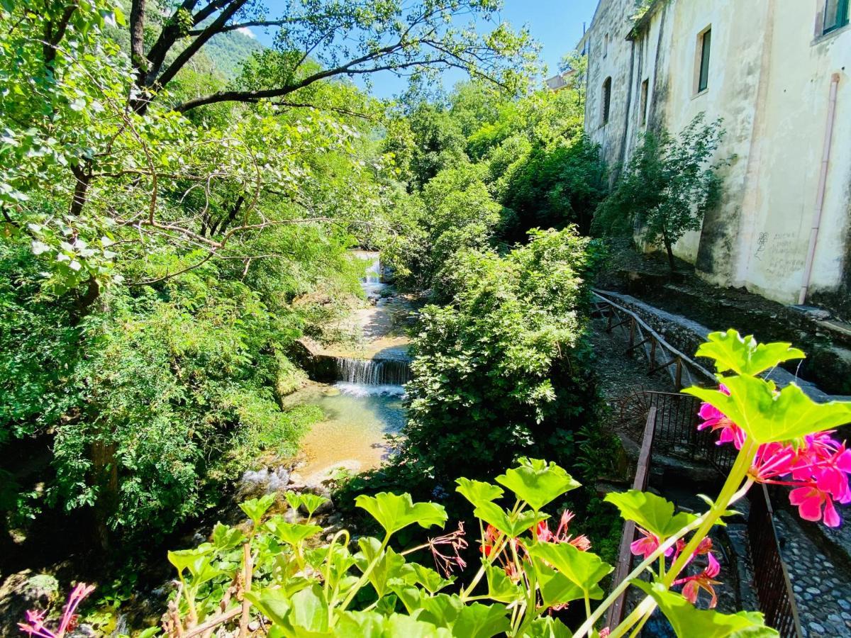 Campagna Waterfalls View Suites Экстерьер фото
